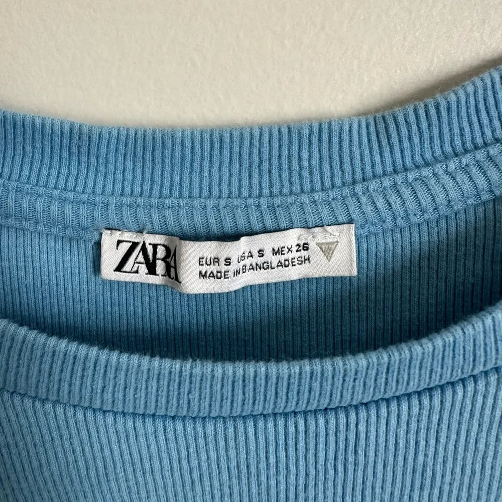 Zara Ruffled Top - Picture 3 of 3